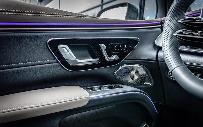 Mercedes-Benz EQS cena 499000 przebieg: 5, rok produkcji 2022 z Myślenice małe 211